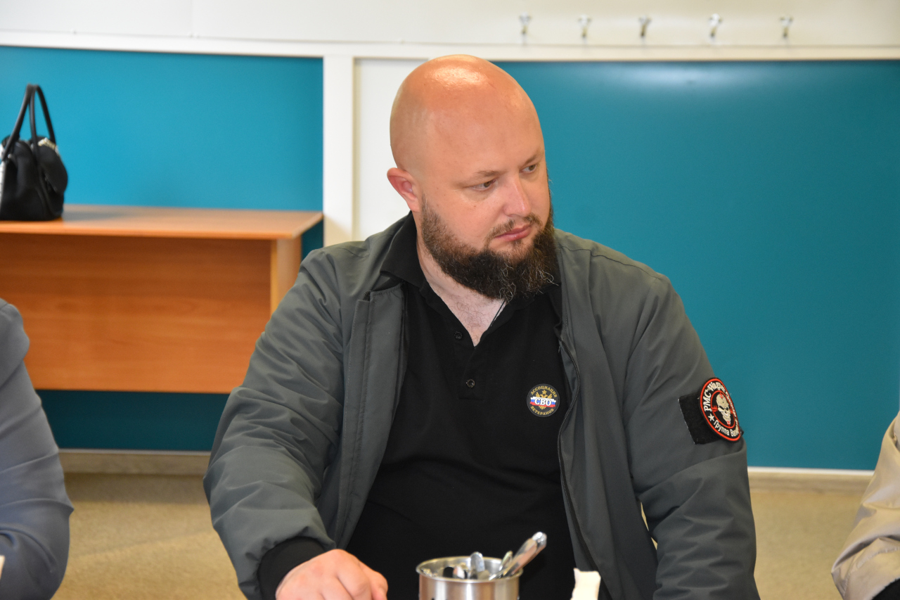 Депутаты ознакомились с работой загородного лагеря