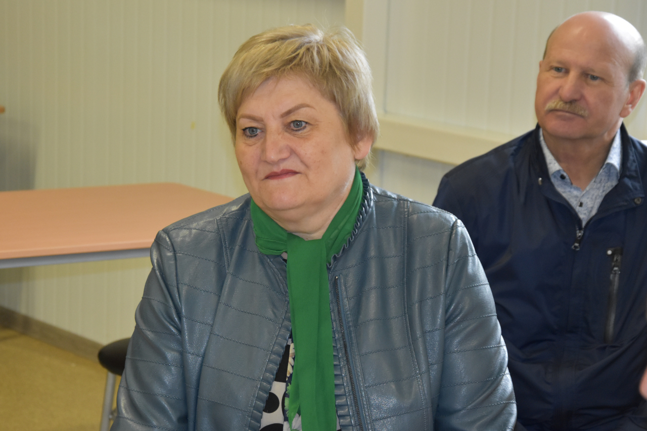Депутаты ознакомились с работой загородного лагеря