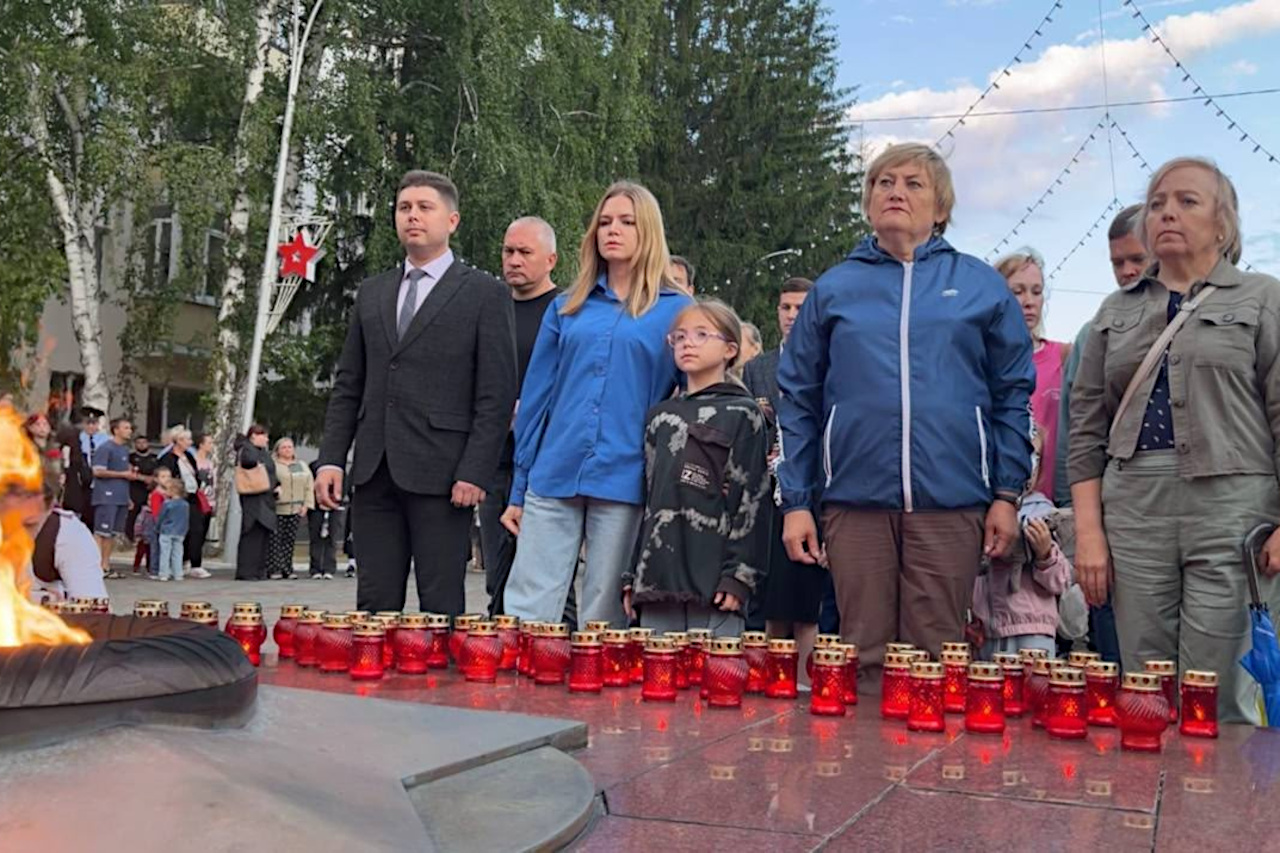 Депутаты почтили память погибших в годы войны