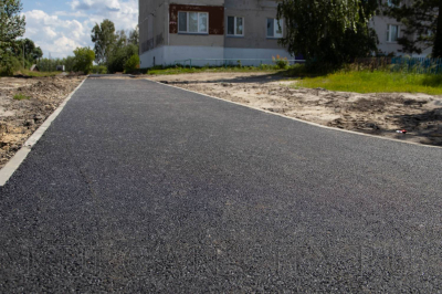 В Кургане ремонтируют подъездную дорогу к микрорайону Тополя