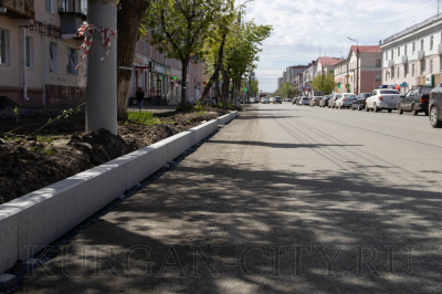 В Кургане продолжается благоустройство улицы К. Мяготина, количество рабочих бригад для ускорения работ планируют увеличить
